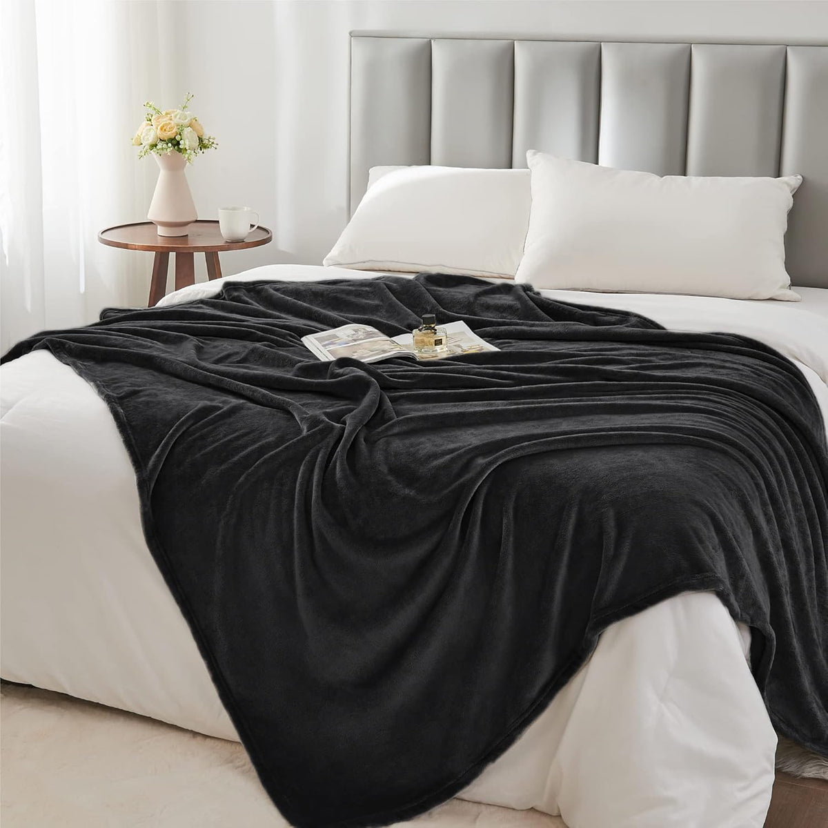 Fleece Blanket Black Throw Blankets for Couch & Bed, Luxury Plush Cozy Fuzzy Blanket 50x60 inches, Super Soft Warm Lightweight Throw Blanket for Travel Camping
